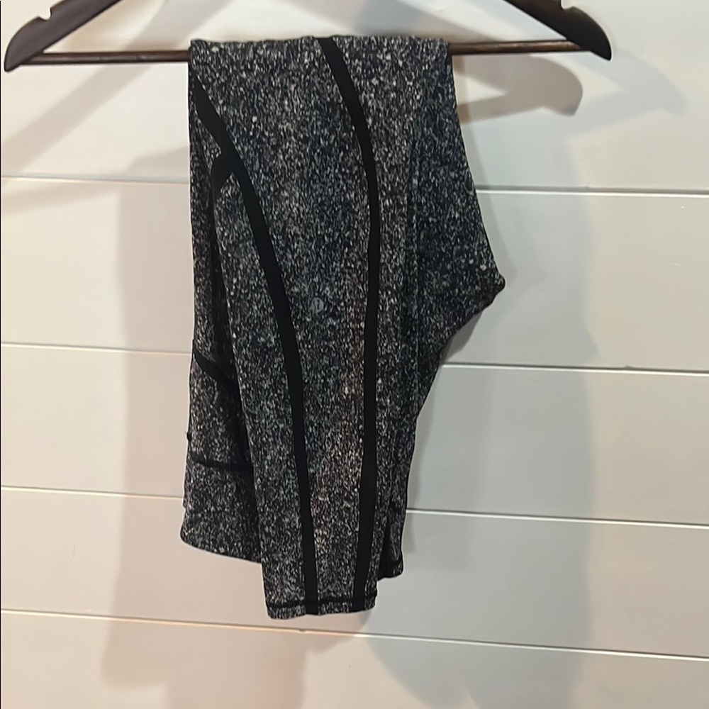 Lululemon leggings excellent condition